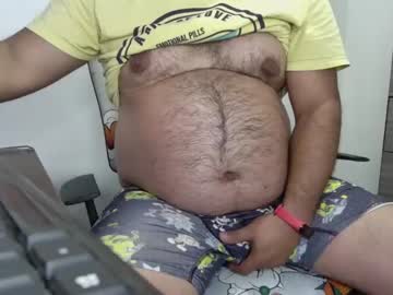 [27-04-22] chubbylatin_ record public show video from Chaturbate