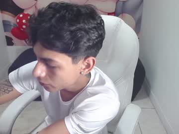[28-06-23] tarren_boy show with toys from Chaturbate