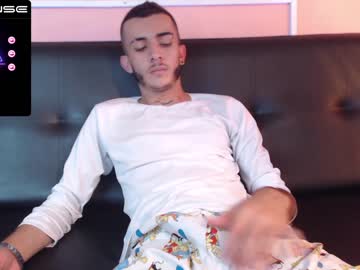 [11-05-22] mateo_reyess show with toys from Chaturbate