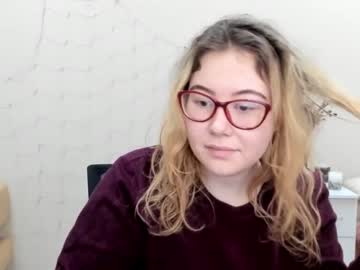 [20-02-22] julia_reyy record video with dildo from Chaturbate