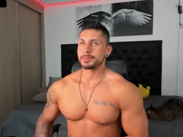 [02-04-24] aestheticfitness_ video with toys