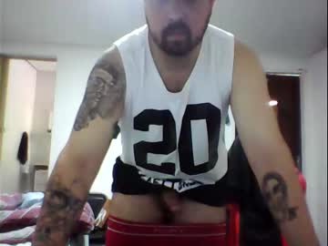 [17-12-23] vinipaiva93 record video with toys