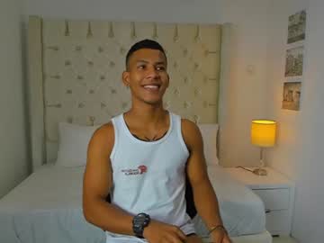 [13-09-22] damiann_reed1 chaturbate video with dildo