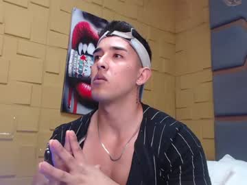 [10-11-22] dorian_king1 public show from Chaturbate