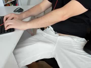 [17-04-23] stefanstefanini record show with toys from Chaturbate.com