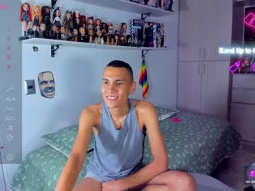 [25-04-24] keindren video with toys from Chaturbate