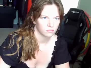 [15-06-22] gingerlysnatch video with dildo