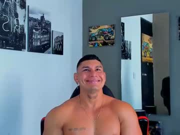 [31-01-24] lewis_smith24 record public show from Chaturbate