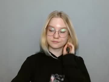 [18-04-24] abbymoore__ premium show from Chaturbate