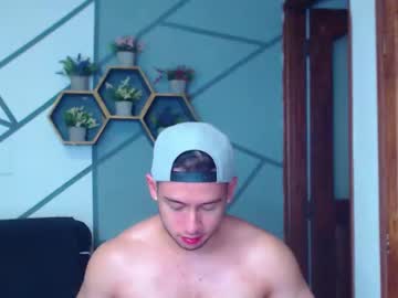 [23-03-22] christopher_w record blowjob show