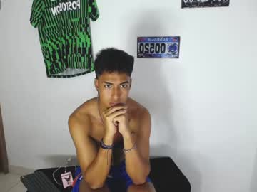 [17-02-23] matias_bianco01 show with toys from Chaturbate.com