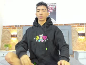 [05-11-24] valentino_lee_ record private show from Chaturbate.com