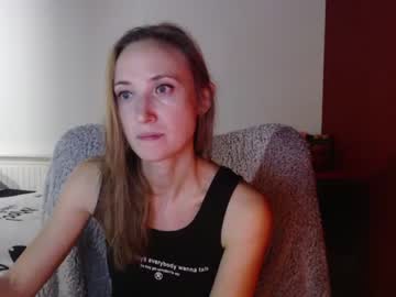 [12-12-23] anna_seit show with cum