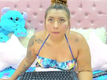 [16-11-23] pretti__violet_ record video from Chaturbate.com