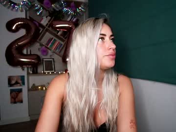 [23-11-22] laurabae_ private show video from Chaturbate