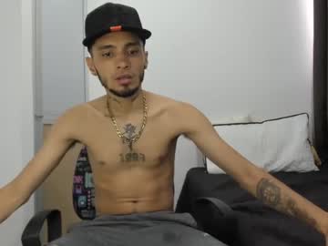 [11-04-22] cristopherbrawn public show from Chaturbate