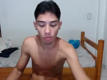 [29-03-22] bruceandrobin record video with dildo from Chaturbate