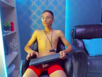[13-07-22] charlieh_russo premium show from Chaturbate