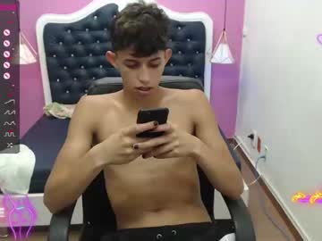[17-04-23] _sex_apolo video from Chaturbate