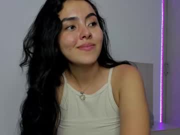 [01-03-24] juliethcute_ public show from Chaturbate
