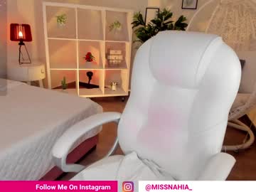 [04-06-24] missnahia record cam show from Chaturbate