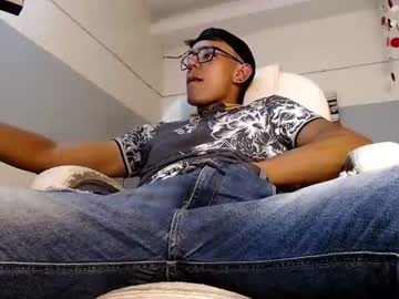 [17-06-23] andrew_stin video with dildo from Chaturbate