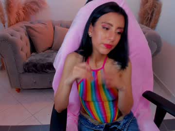 [06-08-23] carolinewhite_royal public show video from Chaturbate.com