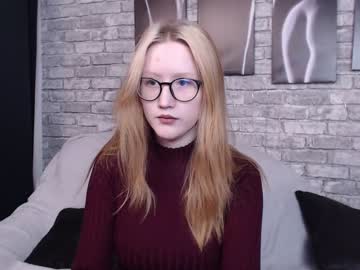 [25-03-24] amber_flynn show with toys from Chaturbate