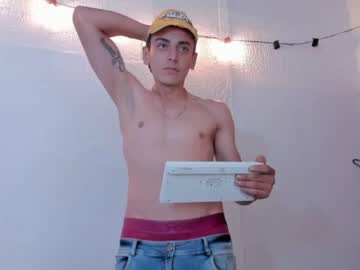 [18-06-23] zack_2000v public webcam from Chaturbate