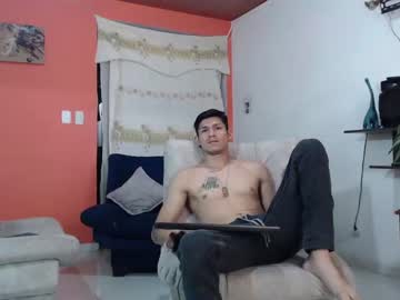 [07-11-23] khristian133512 public show video from Chaturbate.com