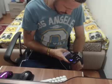 [01-09-22] uncutguy0105 show with cum from Chaturbate.com