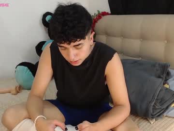 [16-10-23] _nickconnor1 record video with toys from Chaturbate.com