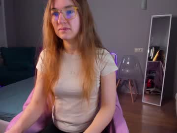[25-04-24] vikky_krauss record public show video from Chaturbate