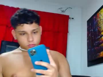 [10-11-22] thats_yummy record cam video from Chaturbate