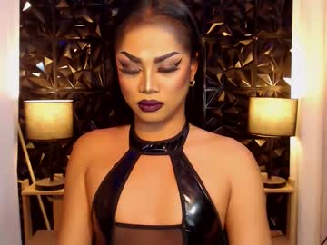 [12-10-23] translunaa public webcam from Chaturbate