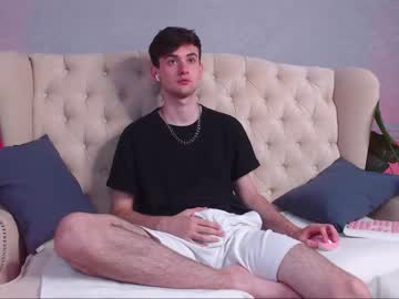 [28-08-22] archie_davis record video with toys from Chaturbate