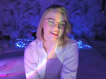 [10-11-23] aurora_golden show with toys from Chaturbate.com