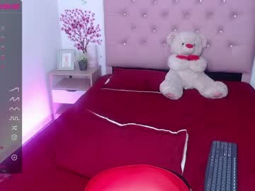 [06-07-23] sheyla_mac_ webcam show