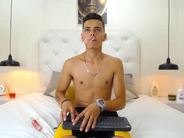 [07-08-23] arthurconnerr video with toys from Chaturbate