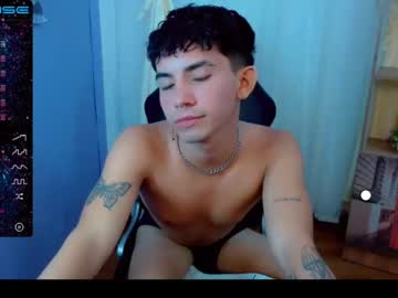 [06-08-22] martinross_ public show video from Chaturbate.com