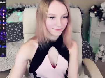 [10-01-22] alexashyy chaturbate toying