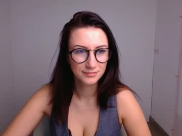 [08-03-24] _emma_lay public show video from Chaturbate