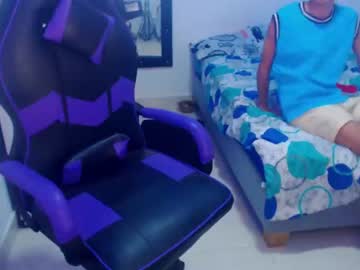[13-04-23] brad_horny69 record private show from Chaturbate