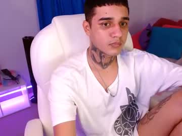 [19-09-22] crhisscarthon chaturbate toying