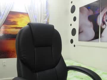 [21-10-22] jacob_hot3 video with toys