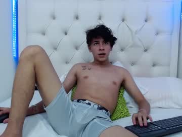[05-04-22] tommyandrew_ cam video from Chaturbate