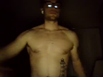 [28-03-23] milhouse46 public show video from Chaturbate