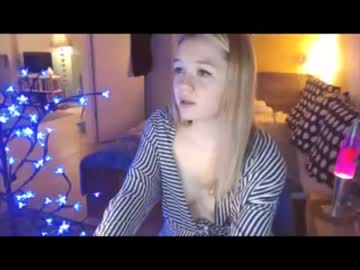[21-02-22] justturned18____ chaturbate public show