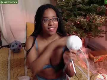 [30-12-23] thesesualdame public show from Chaturbate