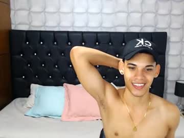 [18-01-23] gabriel_dc record show with toys from Chaturbate